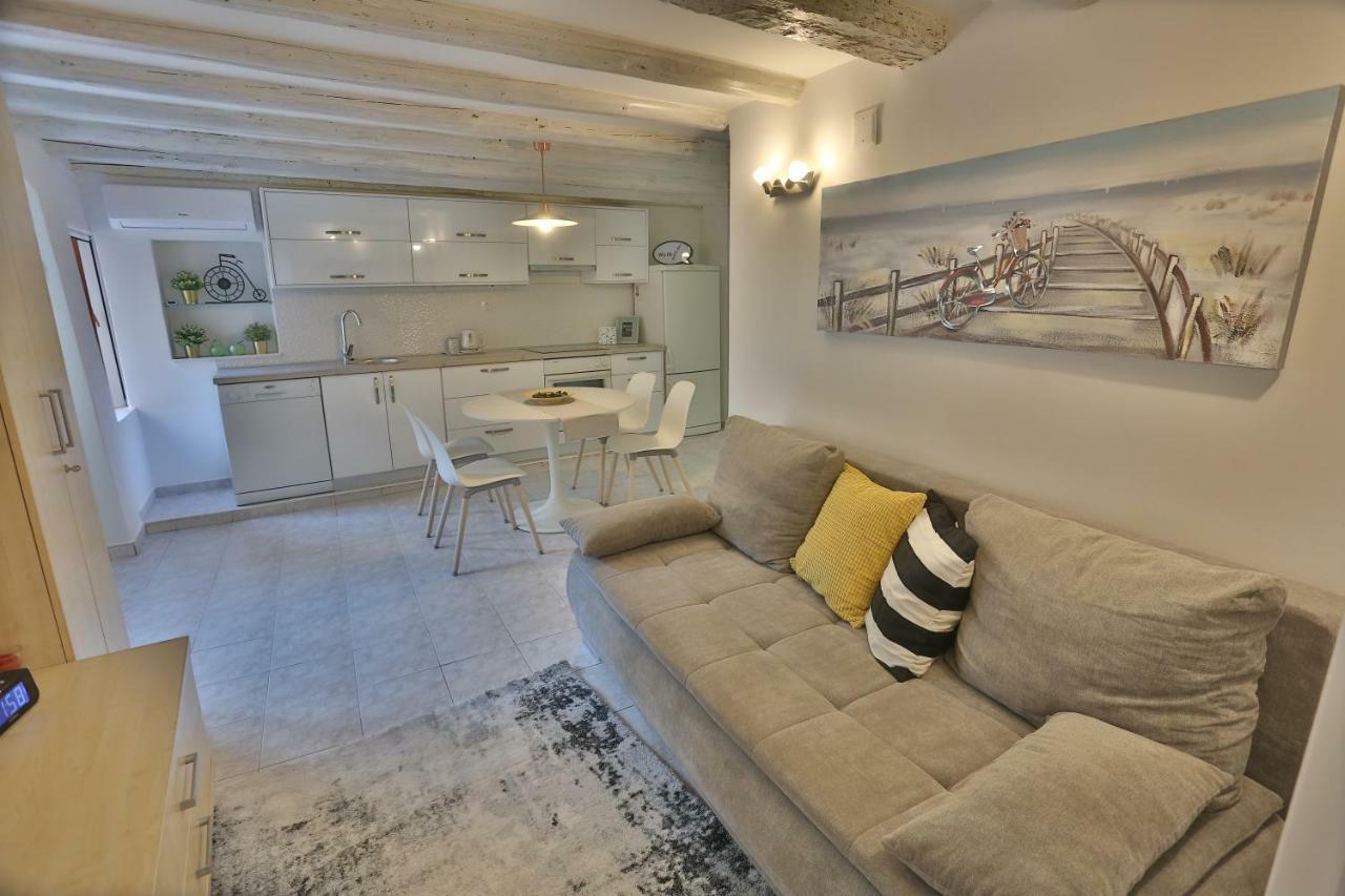 Apartman Dioniz سبليت المظهر الخارجي الصورة